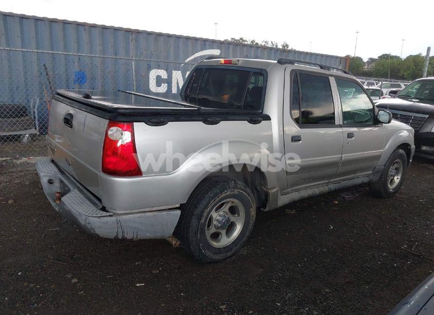 Photo 4 of 2005 Ford Explorer SPORT TRAC ADRENALIN/XLS/XLT (VIN 1FMZU67K95UA87785)