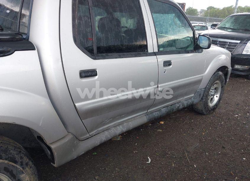 Photo 6 of 2005 Ford Explorer SPORT TRAC ADRENALIN/XLS/XLT (VIN 1FMZU67K95UA87785)