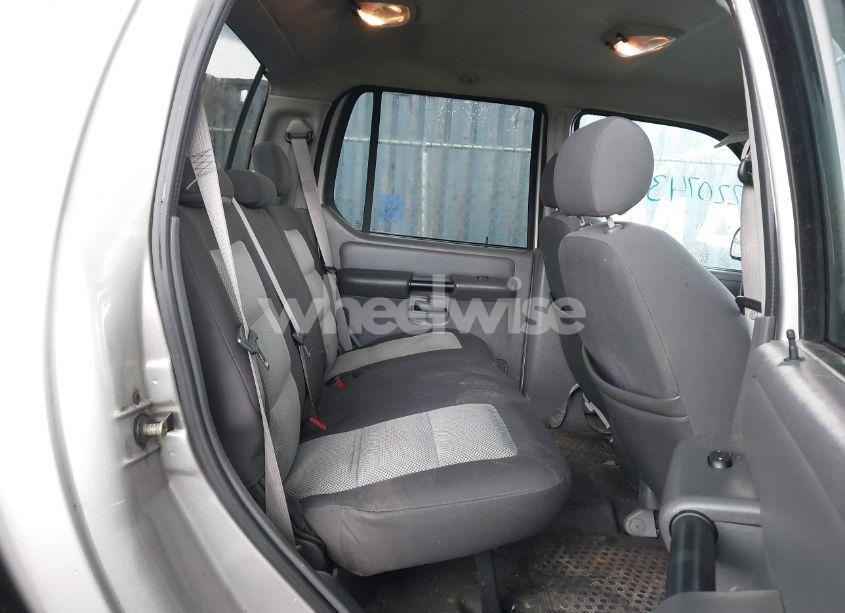 Photo 8 of 2005 Ford Explorer SPORT TRAC ADRENALIN/XLS/XLT (VIN 1FMZU67K95UA87785)