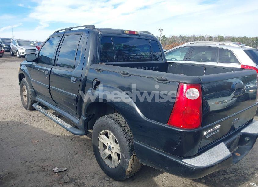 Photo 3 of 2005 Ford Explorer SPORT TRAC ADRENALIN/XLS/XLT (VIN 1FMZU67K95UB82783)