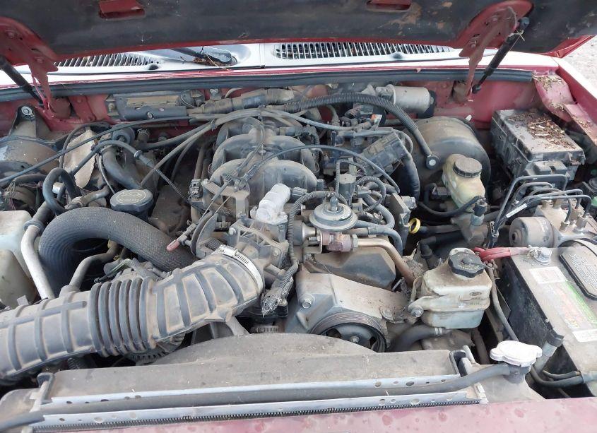 Photo 10 of 2004 Ford Explorer SPORT TRAC ADRENALIN/XLS/XLT (VIN 1FMZU67KX4UA27240)