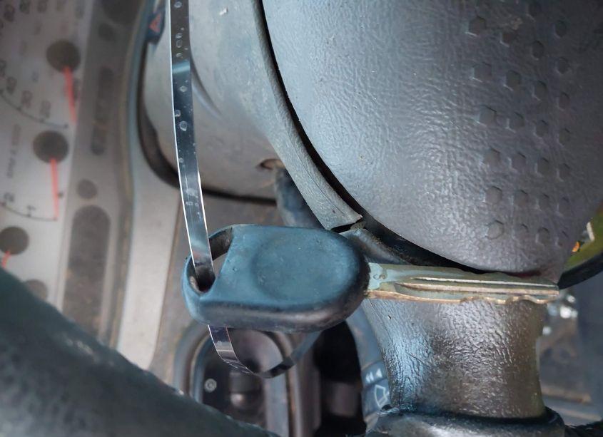 Photo 11 of 2004 Ford Explorer SPORT TRAC ADRENALIN/XLS/XLT (VIN 1FMZU67KX4UA27240)