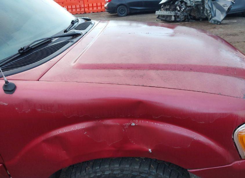 Photo 6 of 2004 Ford Explorer SPORT TRAC ADRENALIN/XLS/XLT (VIN 1FMZU67KX4UA27240)