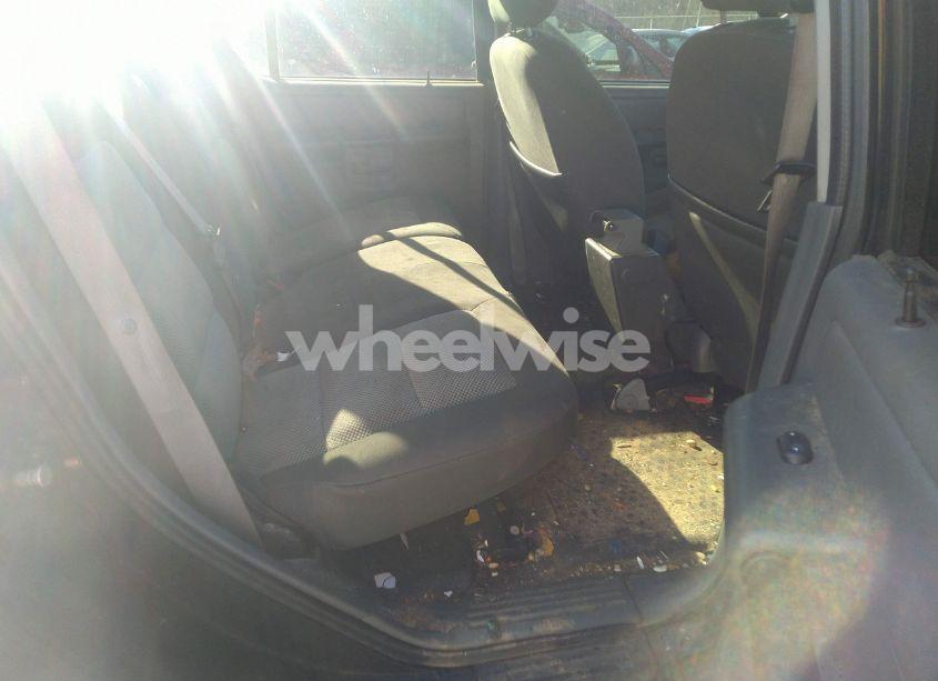 Photo 8 of 2005 Ford Explorer SPORT TRAC ADRENALIN/XLS/XLT (VIN 1FMZU67KX5UB64762)