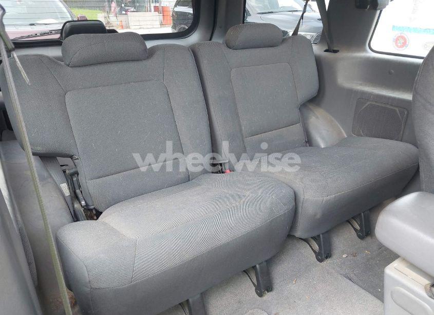 Photo 8 of 2002 Ford Explorer SPORT (VIN 1FMZU70E52UC59803)