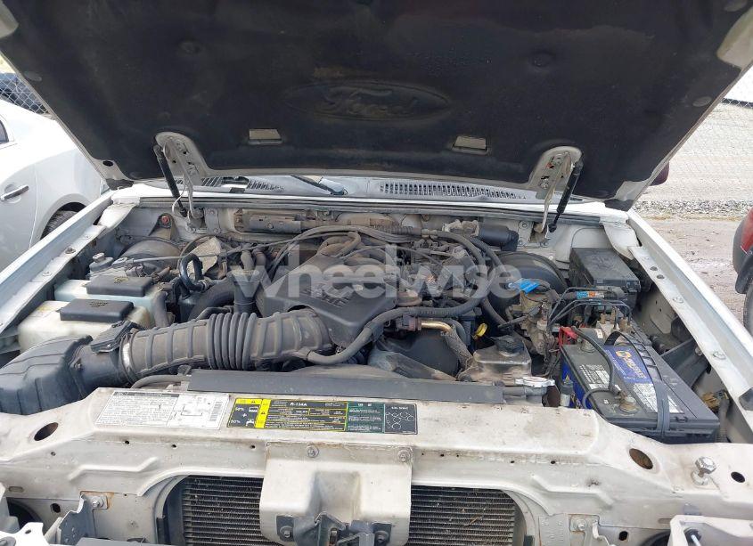 Photo 10 of 2002 Ford Explorer SPORT (VIN 1FMZU70E62UD50921)