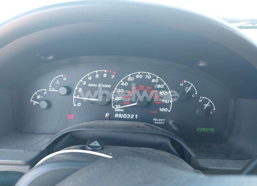 Photo 7 of 2002 Ford Explorer XLS (VIN 1FMZU72E02UB24774)