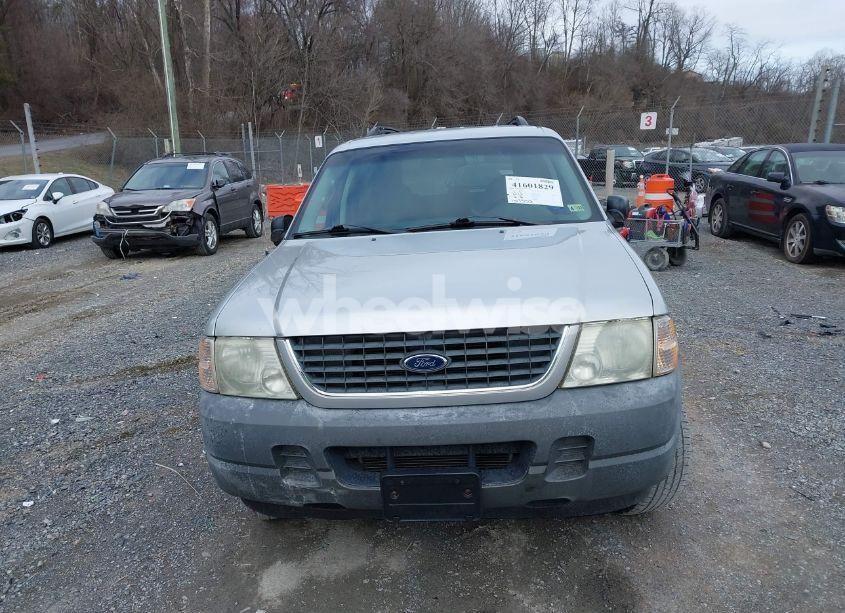 Photo 12 of 2002 Ford Explorer XLS (VIN 1FMZU72E12UC30599)
