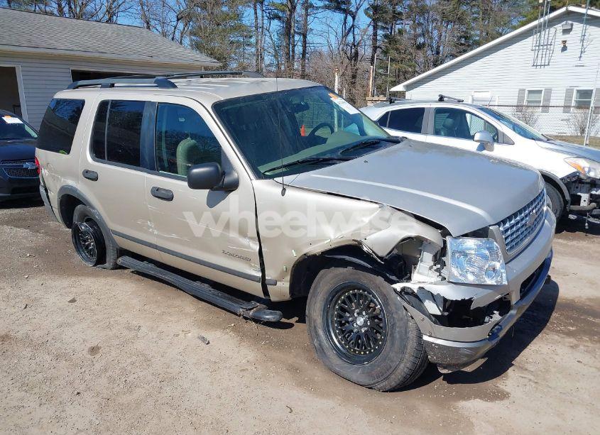 2004 Ford Explorer XLS (VIN 1FMZU72E14UC11599) main photo