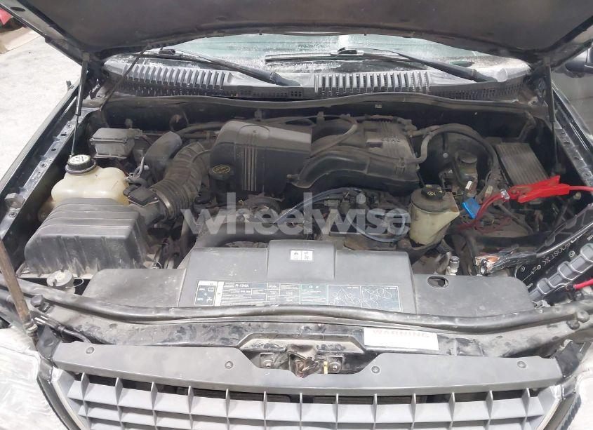 Photo 10 of 2002 Ford Explorer XLS (VIN 1FMZU72E32ZA31184)