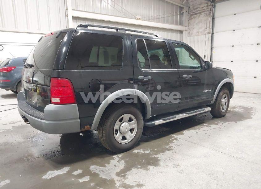 Photo 4 of 2002 Ford Explorer XLS (VIN 1FMZU72E32ZA31184)