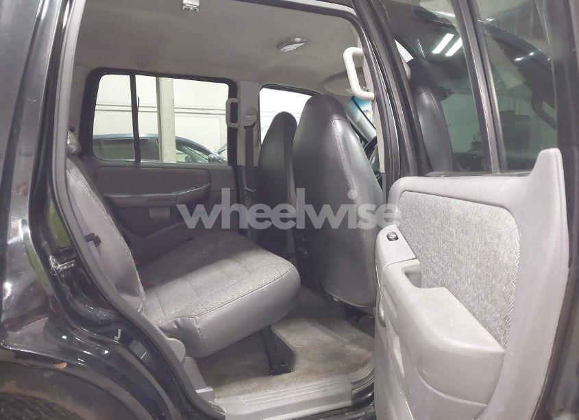 Photo 8 of 2002 Ford Explorer XLS (VIN 1FMZU72E32ZA31184)