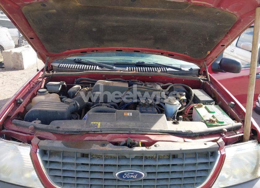 Photo 10 of 2002 Ford Explorer XLS (VIN 1FMZU72E32ZB64382)
