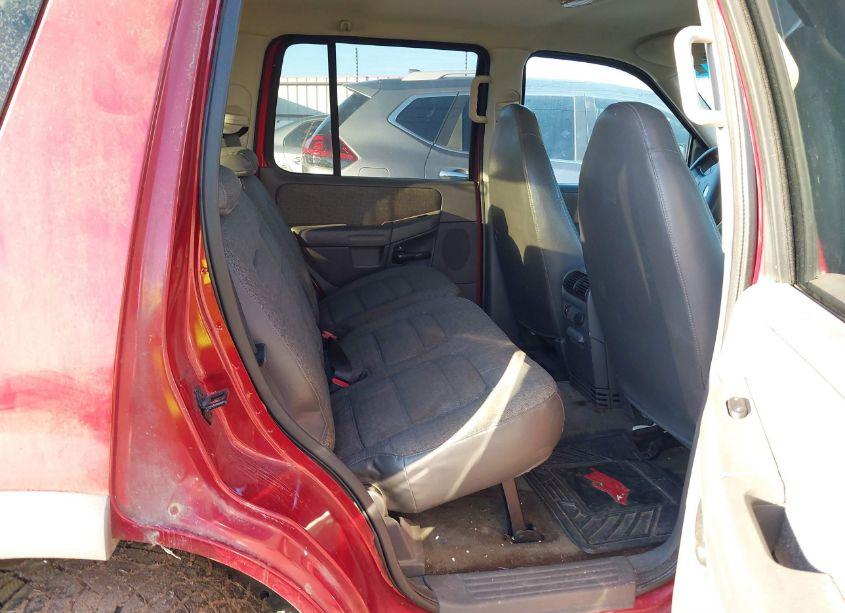 Photo 8 of 2002 Ford Explorer XLS (VIN 1FMZU72E42ZA08951)