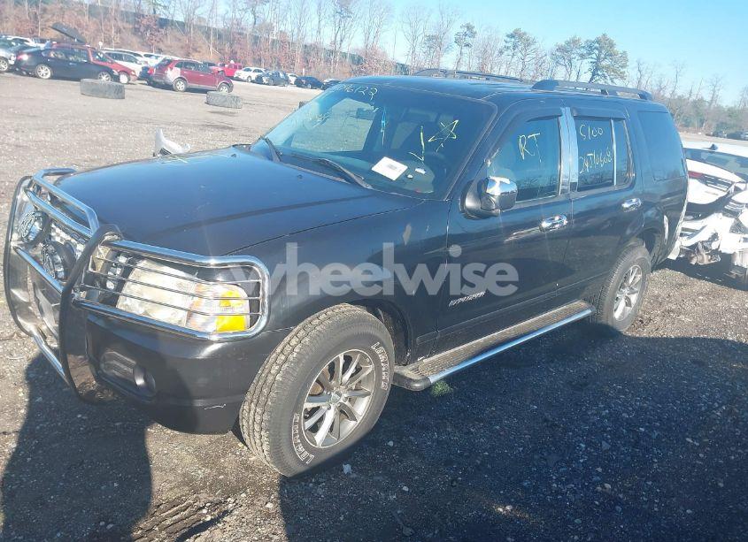 Photo 2 of 2002 Ford Explorer XLS (VIN 1FMZU72E42ZB11898)