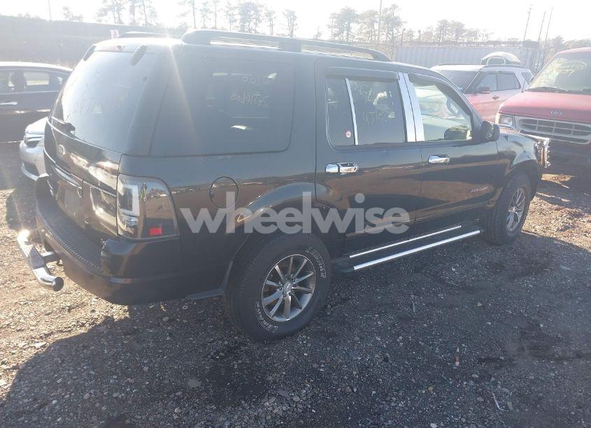 Photo 4 of 2002 Ford Explorer XLS (VIN 1FMZU72E42ZB11898)