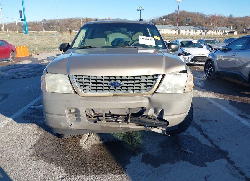 Photo 12 of 2002 Ford Explorer XLS (VIN 1FMZU72E62UC43610)