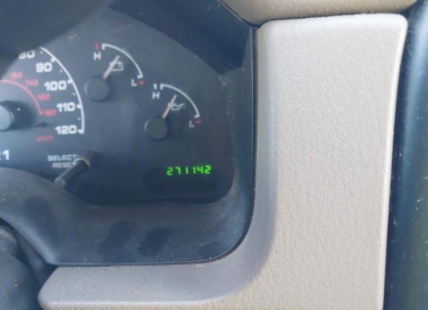 Photo 15 of 2002 Ford Explorer XLS (VIN 1FMZU72E62UC43610)