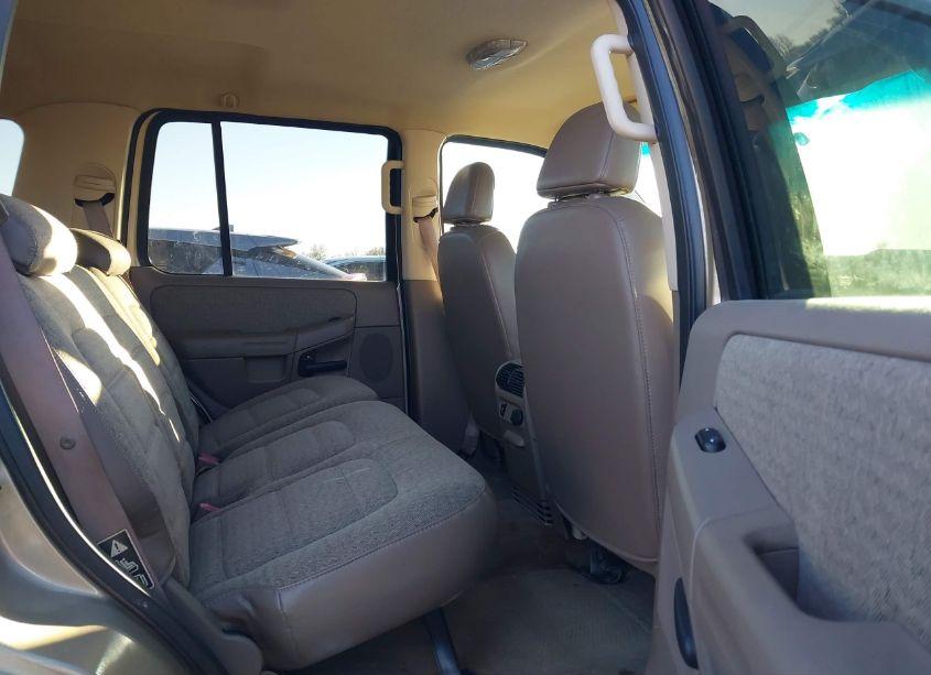 Photo 8 of 2002 Ford Explorer XLS (VIN 1FMZU72E62UC43610)