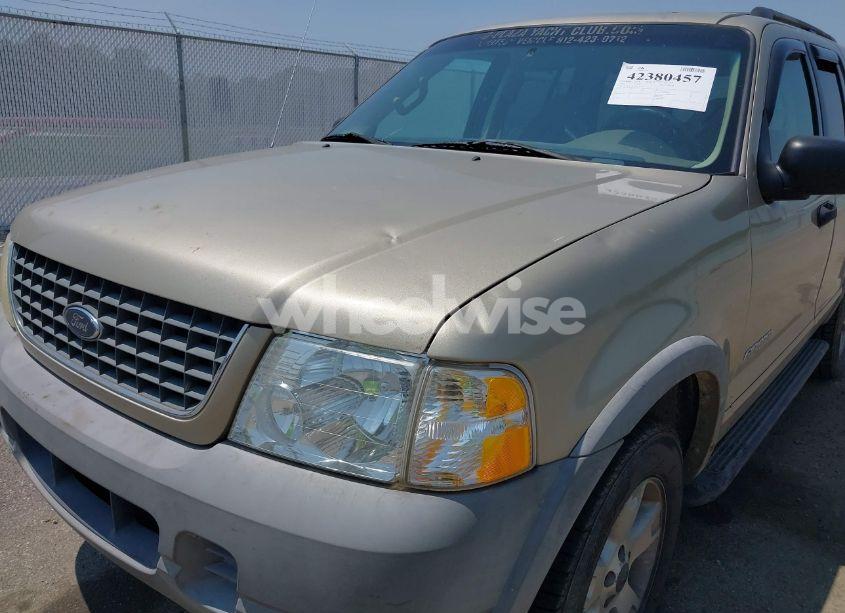 Photo 6 of 2002 Ford Explorer XLS (VIN 1FMZU72E72ZA77570)