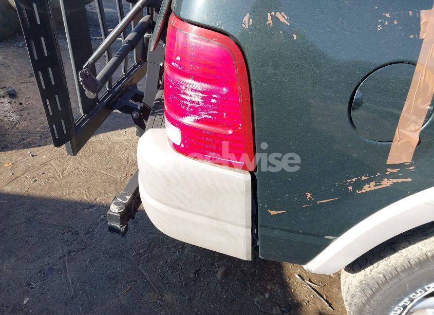 Photo 12 of 2002 Ford Explorer XLS (VIN 1FMZU72E82UB60356)