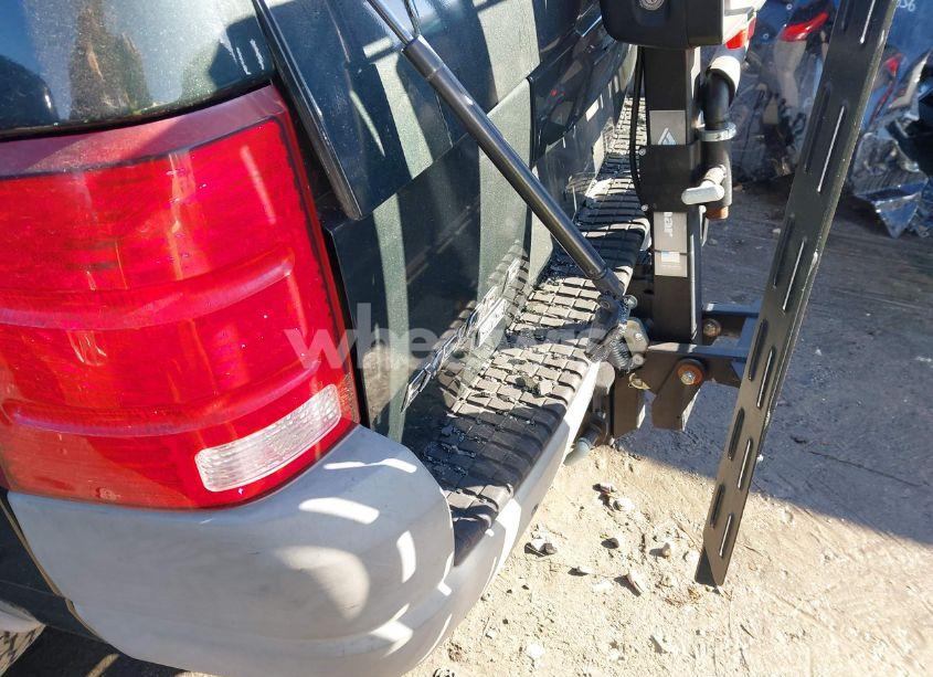 Photo 13 of 2002 Ford Explorer XLS (VIN 1FMZU72E82UB60356)