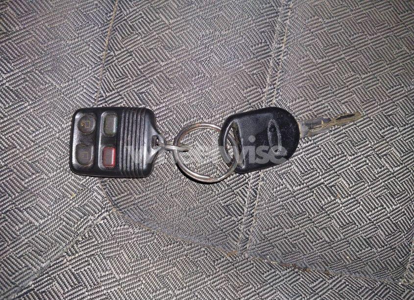 Photo 11 of 2002 Ford Explorer XLS (VIN 1FMZU72E82ZC47189)