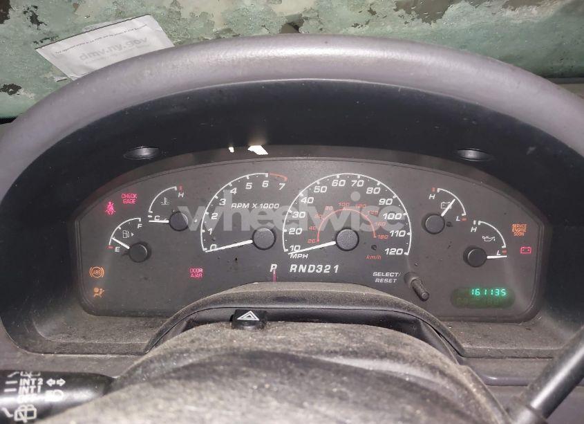 Photo 7 of 2002 Ford Explorer XLS (VIN 1FMZU72E82ZC47189)