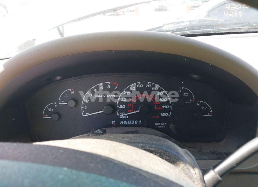 Photo 7 of 2002 Ford Explorer XLS (VIN 1FMZU72E92UC39924)