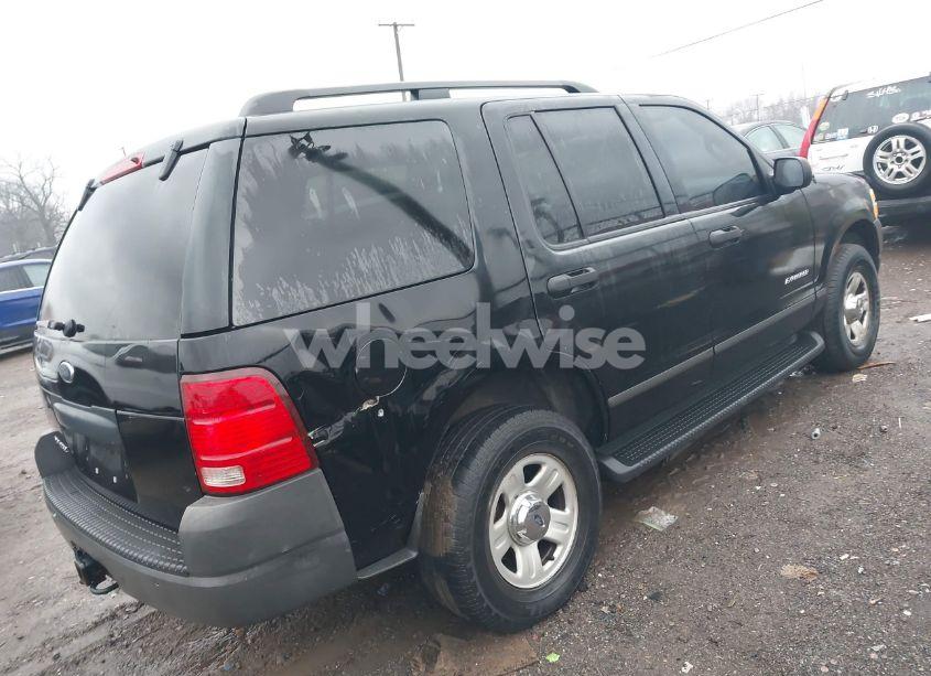 Photo 4 of 2004 Ford Explorer XLS (VIN 1FMZU72K14ZA61695)