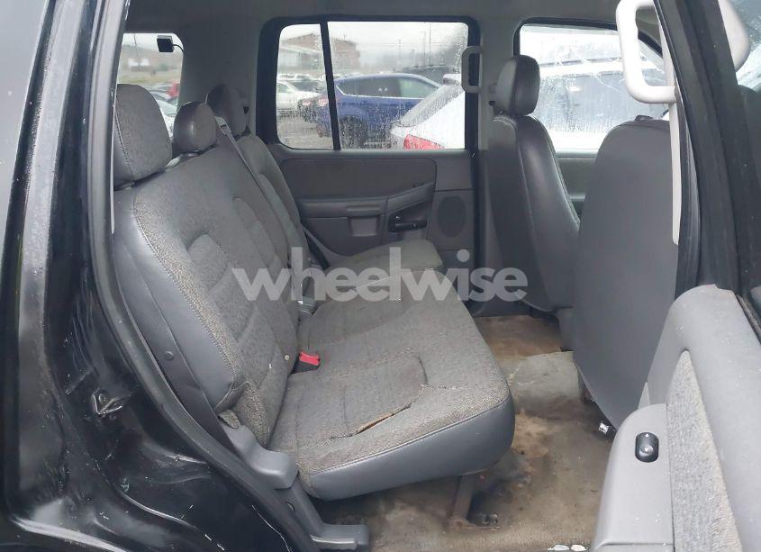 Photo 8 of 2004 Ford Explorer XLS (VIN 1FMZU72K14ZA61695)
