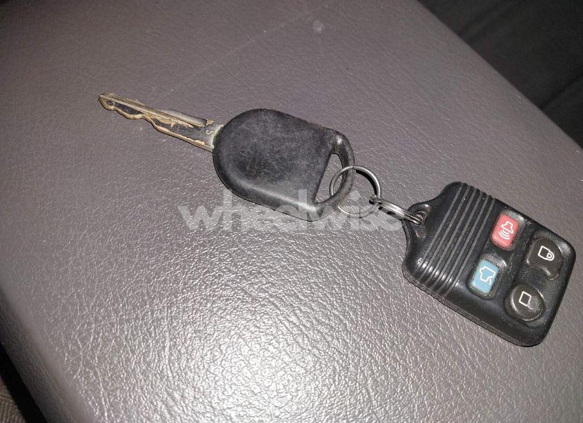 Photo 11 of 2003 Ford Explorer XLS (VIN 1FMZU72K23UA53388)