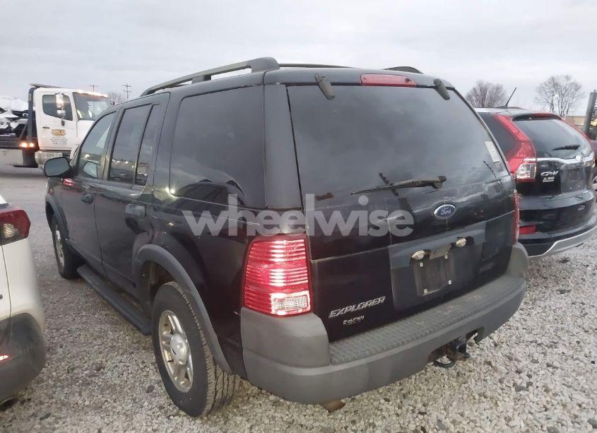 Photo 3 of 2003 Ford Explorer XLS (VIN 1FMZU72K23UA53388)