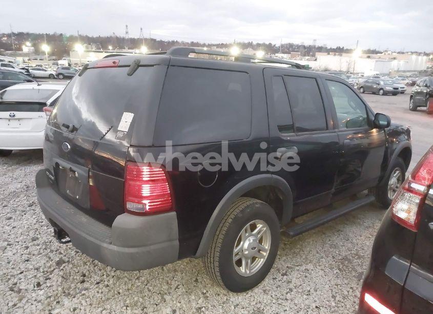 Photo 4 of 2003 Ford Explorer XLS (VIN 1FMZU72K23UA53388)