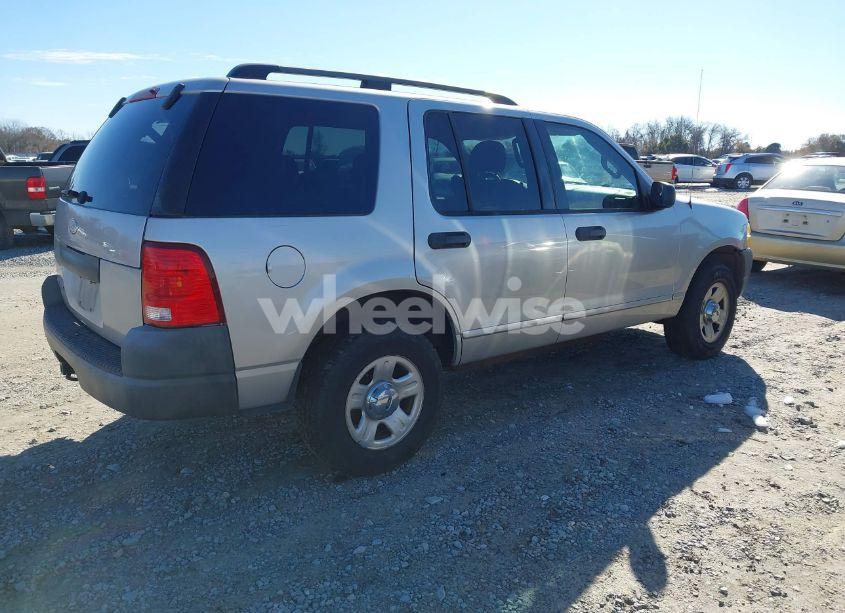 Photo 4 of 2003 Ford Explorer XLS (VIN 1FMZU72K23UB83588)