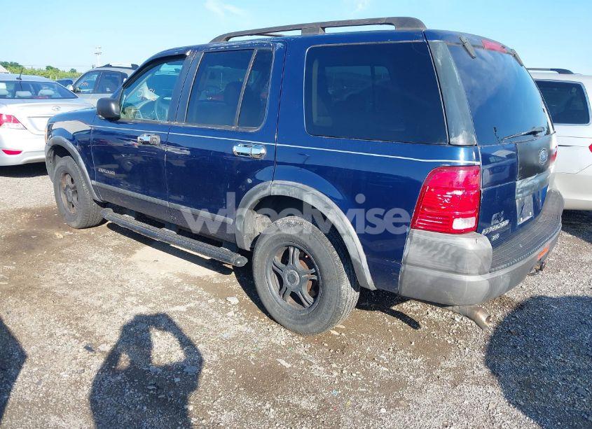 Photo 3 of 2004 Ford Explorer XLS (VIN 1FMZU72K24ZA70888)