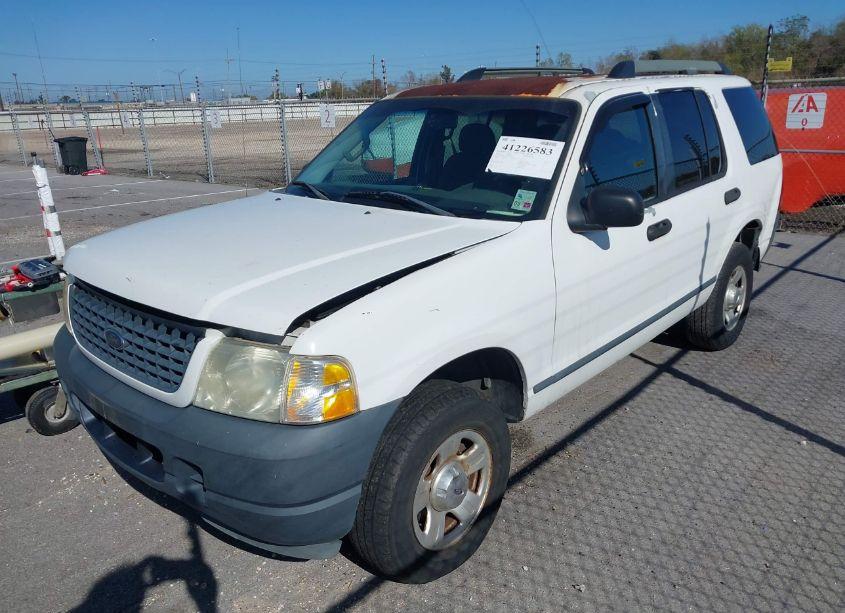 Photo 2 of 2005 Ford Explorer XLS/XLS SPORT (VIN 1FMZU72K35UA72602)