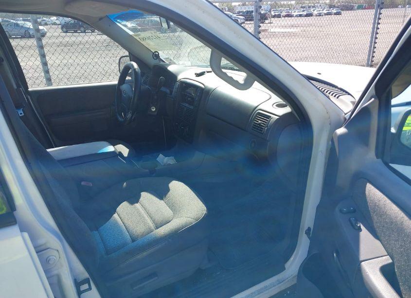 Photo 5 of 2005 Ford Explorer XLS/XLS SPORT (VIN 1FMZU72K35UA72602)
