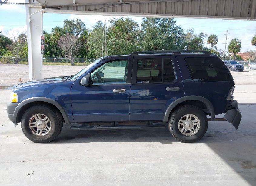 Photo 14 of 2003 Ford Explorer XLS (VIN 1FMZU72K43ZA47157)