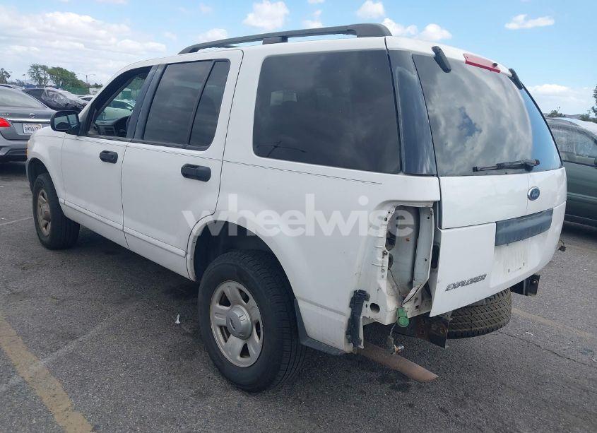 Photo 3 of 2003 Ford Explorer XLS (VIN 1FMZU72K53UB84654)