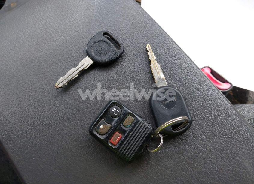 Photo 11 of 2003 Ford Explorer XLS (VIN 1FMZU72K53UC29656)