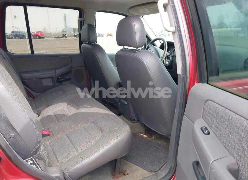 Photo 8 of 2003 Ford Explorer XLS (VIN 1FMZU72K53UC29656)