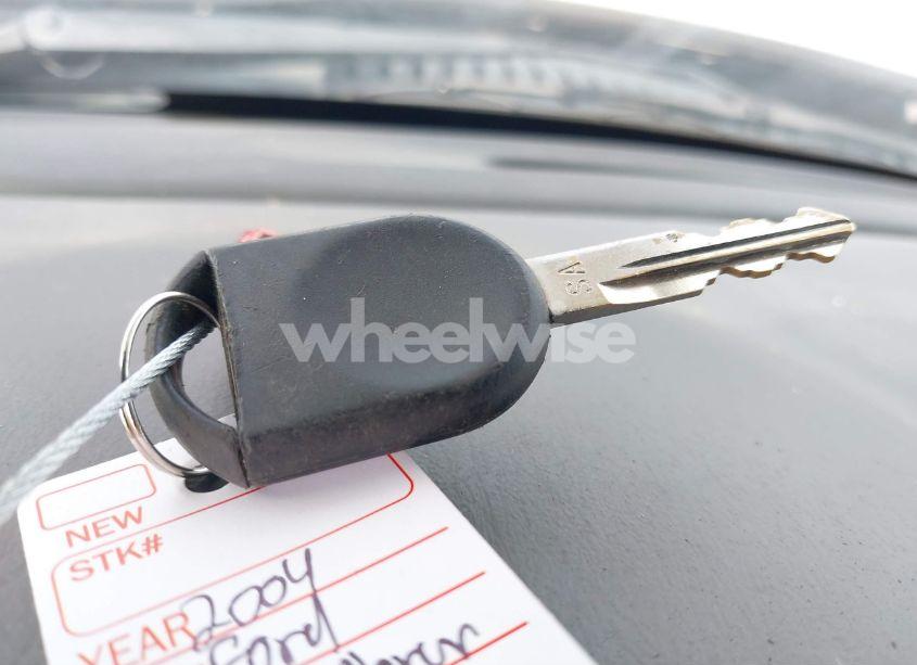 Photo 11 of 2004 Ford Explorer XLS (VIN 1FMZU72K54ZA65586)