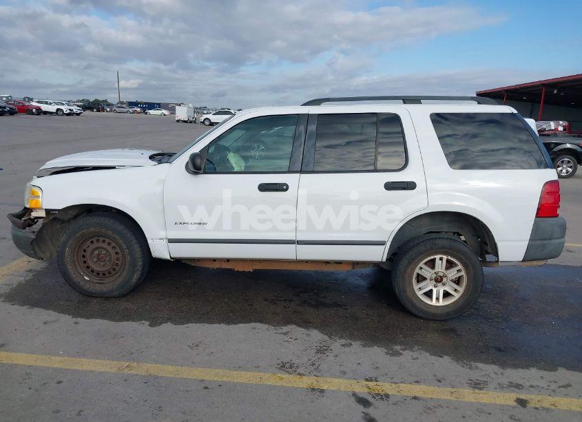 Photo 13 of 2004 Ford Explorer XLS (VIN 1FMZU72K54ZA65586)