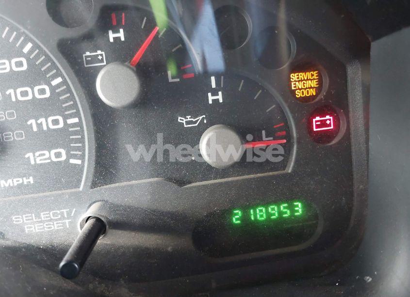 Photo 15 of 2004 Ford Explorer XLS (VIN 1FMZU72K54ZA65586)