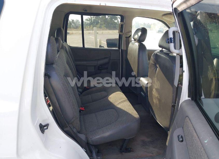 Photo 8 of 2004 Ford Explorer XLS (VIN 1FMZU72K54ZA65586)