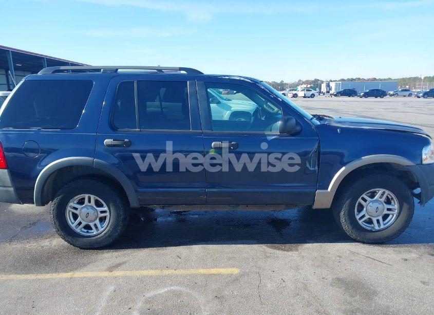 Photo 13 of 2003 Ford Explorer XLS (VIN 1FMZU72K73ZB11658)