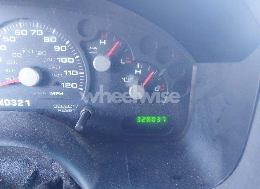 Photo 15 of 2003 Ford Explorer XLS (VIN 1FMZU72K73ZB11658)