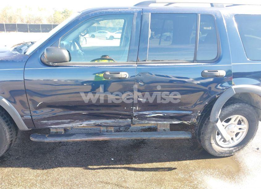 Photo 6 of 2003 Ford Explorer XLS (VIN 1FMZU72K73ZB11658)