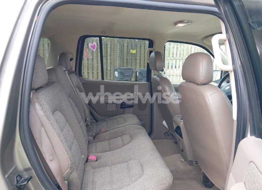 Photo 8 of 2005 Ford Explorer XLS/XLS SPORT (VIN 1FMZU72K75UA74093)